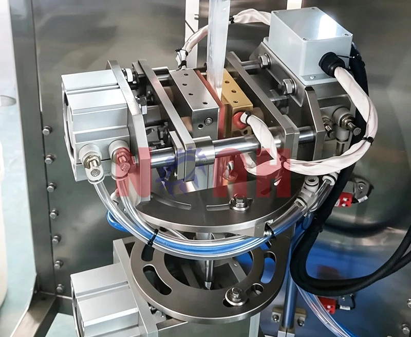 HDK-320 Special-shaped bag packing machine