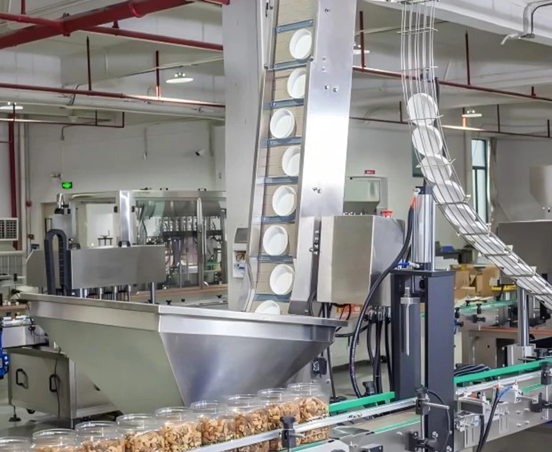 Automatic Glass/Plastic Bottle Can Granule Filling Capping Labeling Machine Line